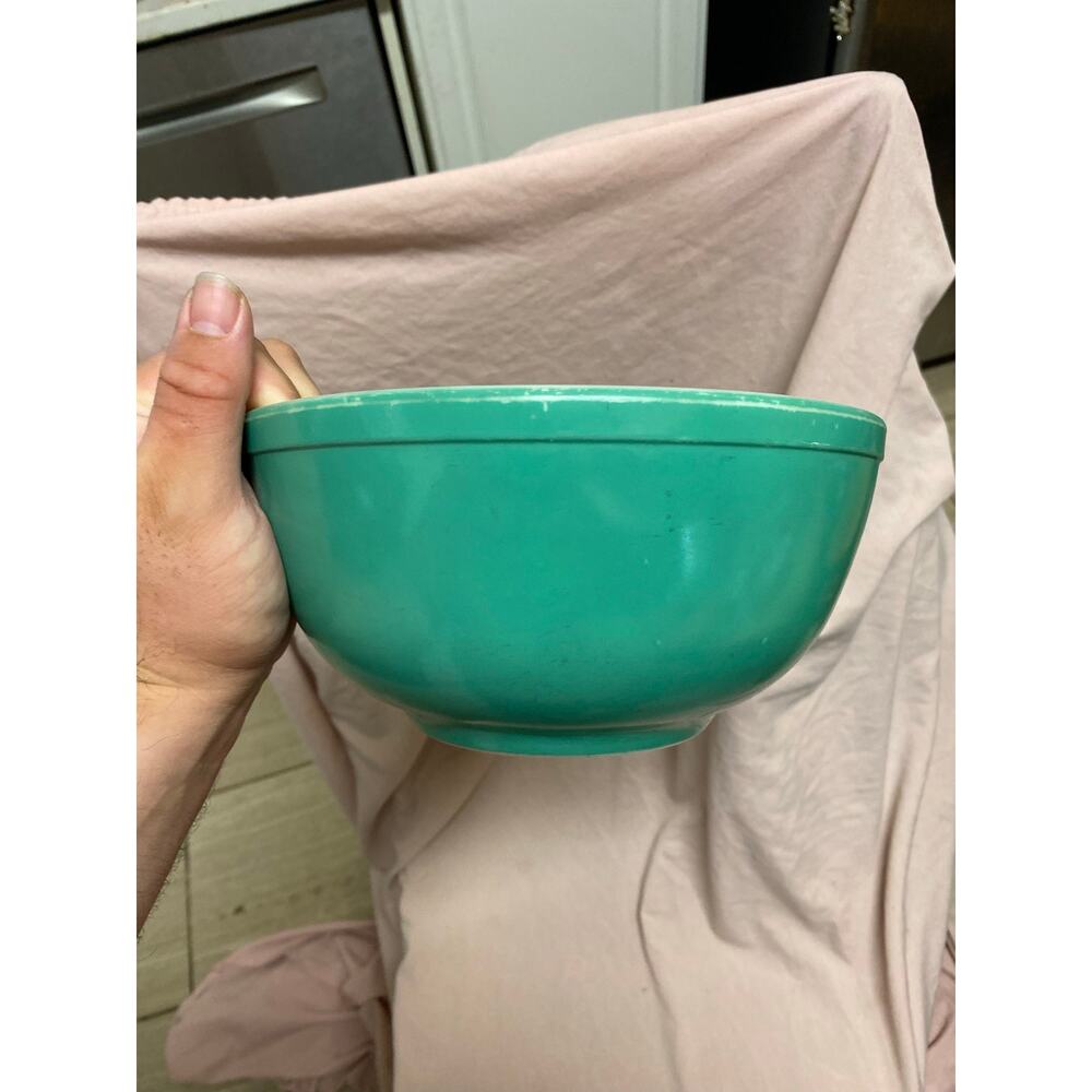 Pyrex Green 2 1/2 Quart Mixing Bowl #403